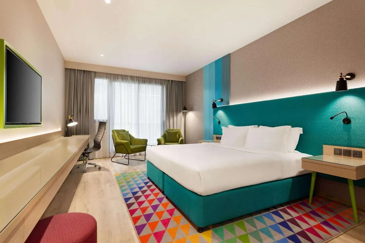 La Quinta By Wyndham Dubai Jumeirah Hotel